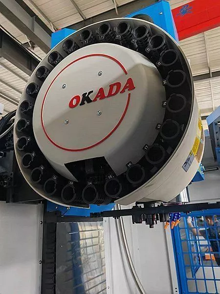 MetalTec TOPMILL 1360F вертикальный обрабатывающий центр с ЧПУ (4 оси)
