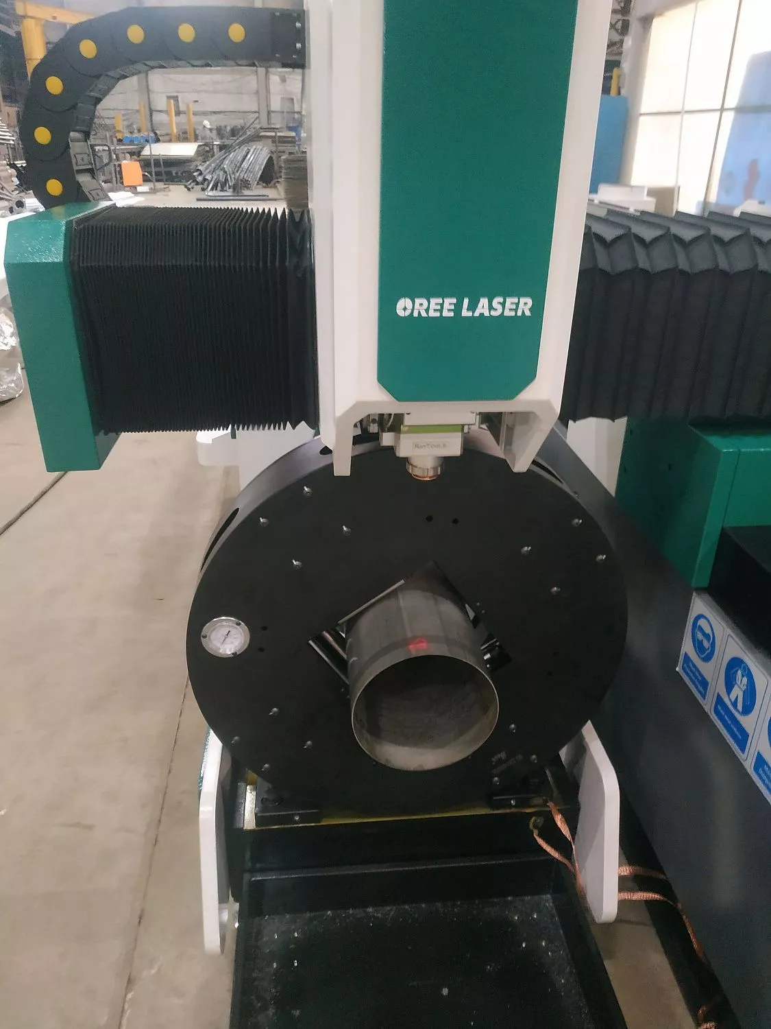 Оптоволоконный лазерный станок для резки металла FM 6015AT6 IPG 1500 Вт Домодедово