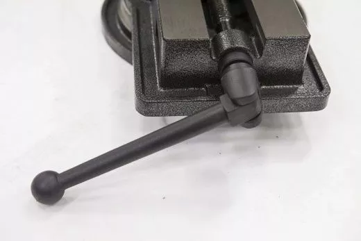 Тиски станочные Stalex QM16100
